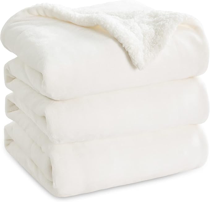 Bedsure Sherpa Fleece Blankets King Size for Bed - Thick and Warm, Soft Fuzzy Plush King Blanket for Winter, White, 108x90 Inches