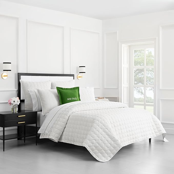 kate spade new york Noel King Quilt Bedding Set, 200 Thread Count and 100% Cotton Cover, All Season 3 Piece Reversible Bedding Set, Machine Washable, Marshmallow