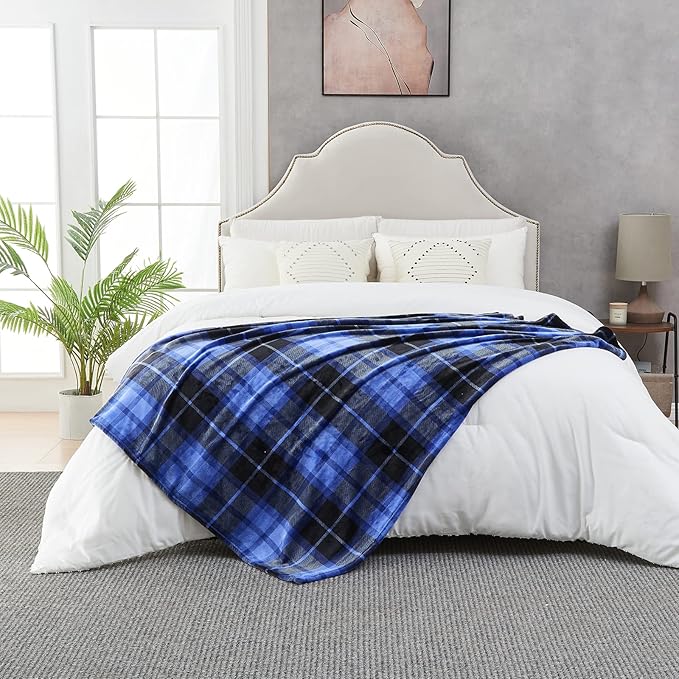 SOCHOW Flannel Fleece Throw Blanket 60 x 80 Inches, All Season Plaid Blue Blanket for Bed, Couch, Car