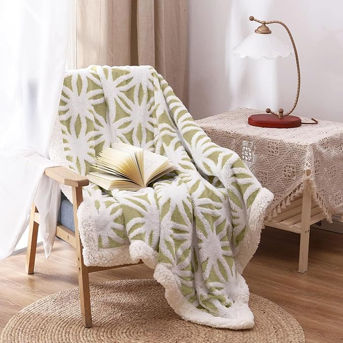 LOMAO Sherpa Fleece Blanket Fuzzy Soft Throw Blanket Dual Sided Blanket for Couch Sofa Bed (Fruit Green, 60''x80'')