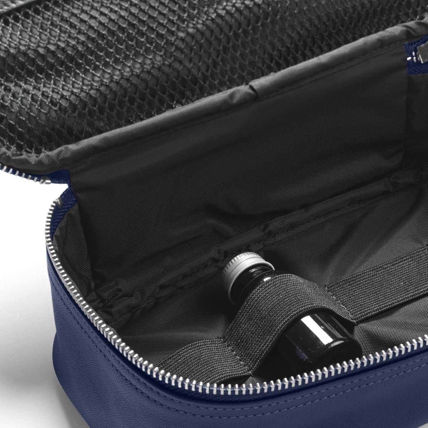 Leatherology Navy Blue Medium Travel Organizer - Zipped mesh storage pocket, elastic loops for organization, metal zipper with leather pull