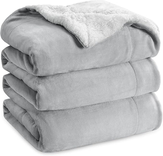 Bedsure Sherpa Fleece Blankets King Size for Bed - Thick and Warm, Soft Fuzzy Plush King Blanket for Winter, Light Grey, 108x90 Inches