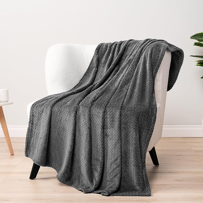 PAVILIA Soft Fleece Dark Grey Throw Blanket for Couch, Lightweight Plush Warm Blankets for Bed, Fuzzy Cozy Flannel Blanket Throw for Sofa, Travel, Jacquard Pattern, Charcoal Gray, 50x60 inch
