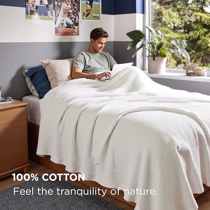 Bedsure 100% Cotton Blanket Twin XL Size for Bed - Breathable and Soft, Waffle Weave Blanket for Summer Spring, White, 66x90 inches