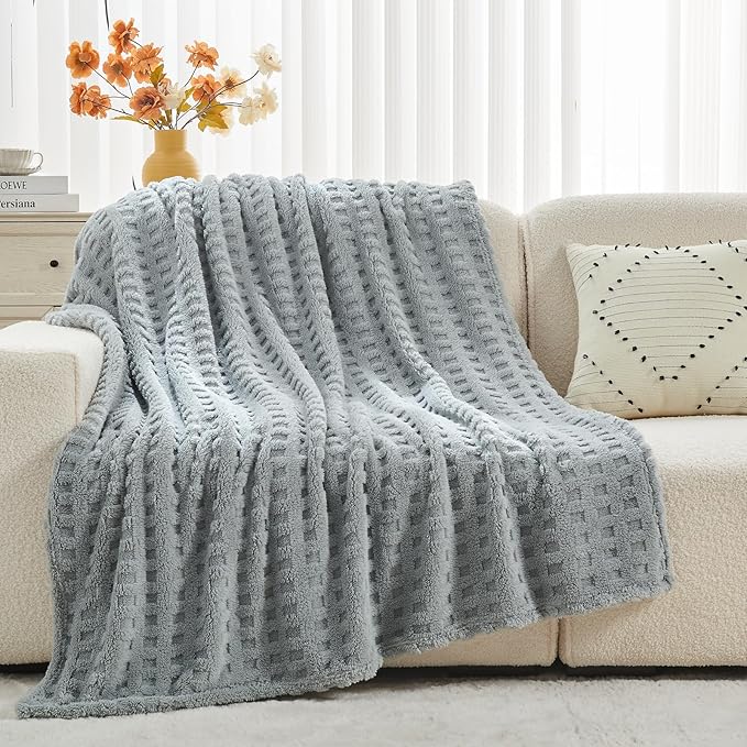 NEWCOSPLAY Super Soft Throw Blanket Grey Premium Silky Flannel Fleece 3D Waffle Checkered Lightweight Bed Blanket All Season Use (Light Grey, Throw(50"x70"))