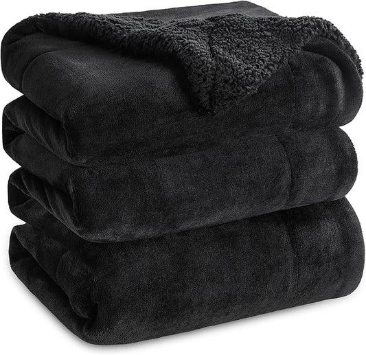 Bedsure Sherpa Fleece Blankets King Size for Bed - Thick and Warm, Soft Fuzzy Plush King Blanket for Winter, Black, 108x90 Inches