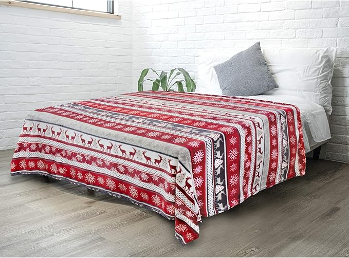 Pavilia Christmas Reindeer Snowflakes Fleece Throw Blanket | Soft, Plush, Warm Winter Cabin Throw, Twin 60x80 (Christmas Red)