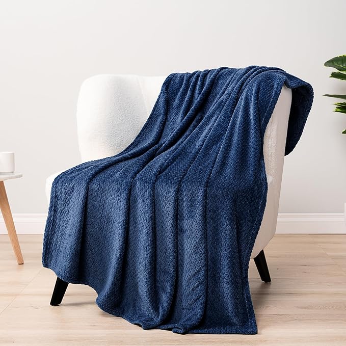 PAVILIA Soft Fleece Navy Blue Throw Blanket for Couch, Lightweight Plush Warm Blankets for Bed, Fuzzy Cozy Flannel Blanket Throw for Sofa, Travel, Jacquard Pattern, Navy Blue, Twin, 60x80 inch