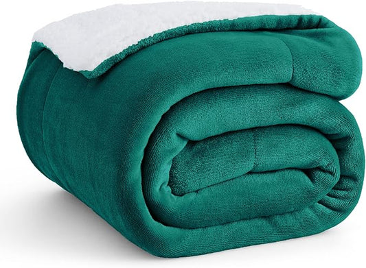 Bedsure Sherpa Fleece Throw Blanket for Couch - Thick and Warm, Soft Fuzzy Plush Throw Blanket for Winter, Forest Green, 50x60 Inches