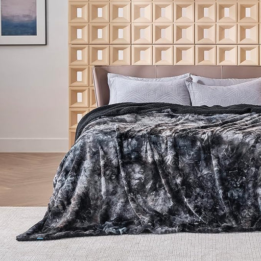 Bedsure Sherpa Blanket King Size - Soft, Fuzzy & Fluffy Faux Fur - Warm, Cozy Blanket for Couch, Sofa and Bed, Tie Dye Design, Black, 108x90 Inches